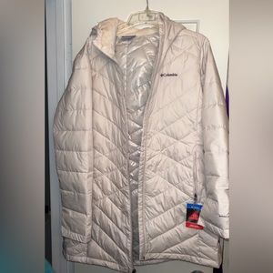women’s white Columbia coat
